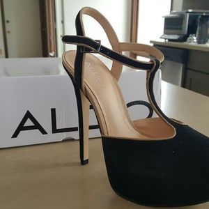 Aldo Shoes - Aldo Detamble gorgeous t-strap platform heels 37 Aldo Shoes - Aldo Detamble gorgeous t-strap platform heels 37